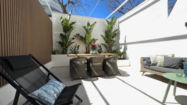 Marbella Center Beachfront With Private Patio Luaran gambar