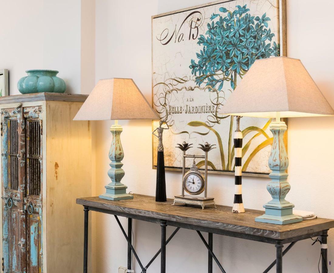 Marbella Center Beachfront With Private Patio Luaran gambar